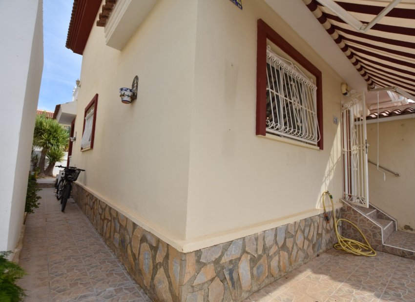 Reventa - Townhouse / Duplex - Ciudad Quesada - Doña Pepa