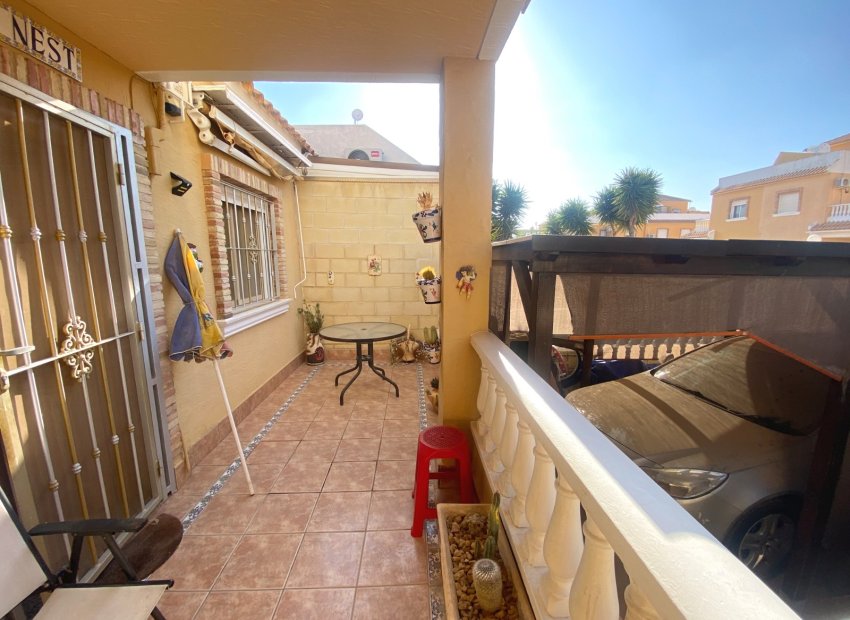 Reventa - Townhouse / Duplex - Ciudad Quesada - Doña Pepa