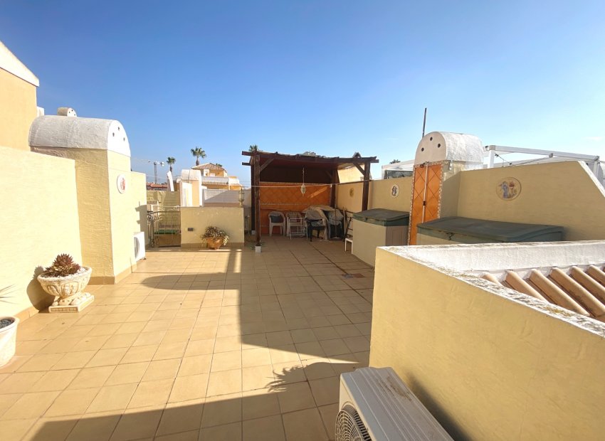 Reventa - Townhouse / Duplex - Ciudad Quesada - Doña Pepa
