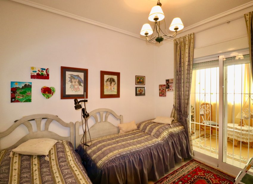 Reventa - Townhouse / Duplex - Ciudad Quesada - Doña Pepa