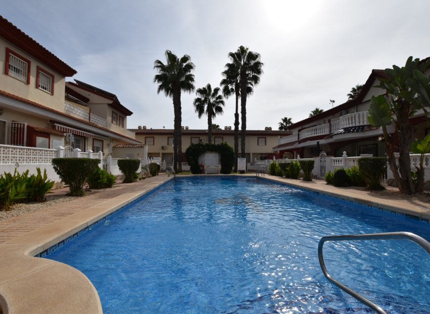 Reventa - Townhouse / Duplex - Ciudad Quesada - Doña Pepa