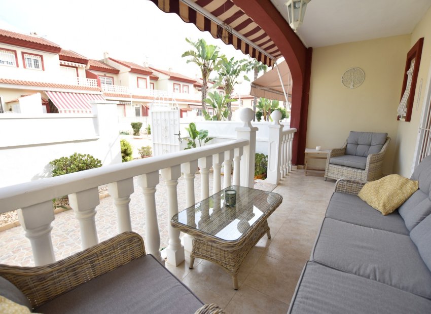 Reventa - Townhouse / Duplex - Ciudad Quesada - Doña Pepa