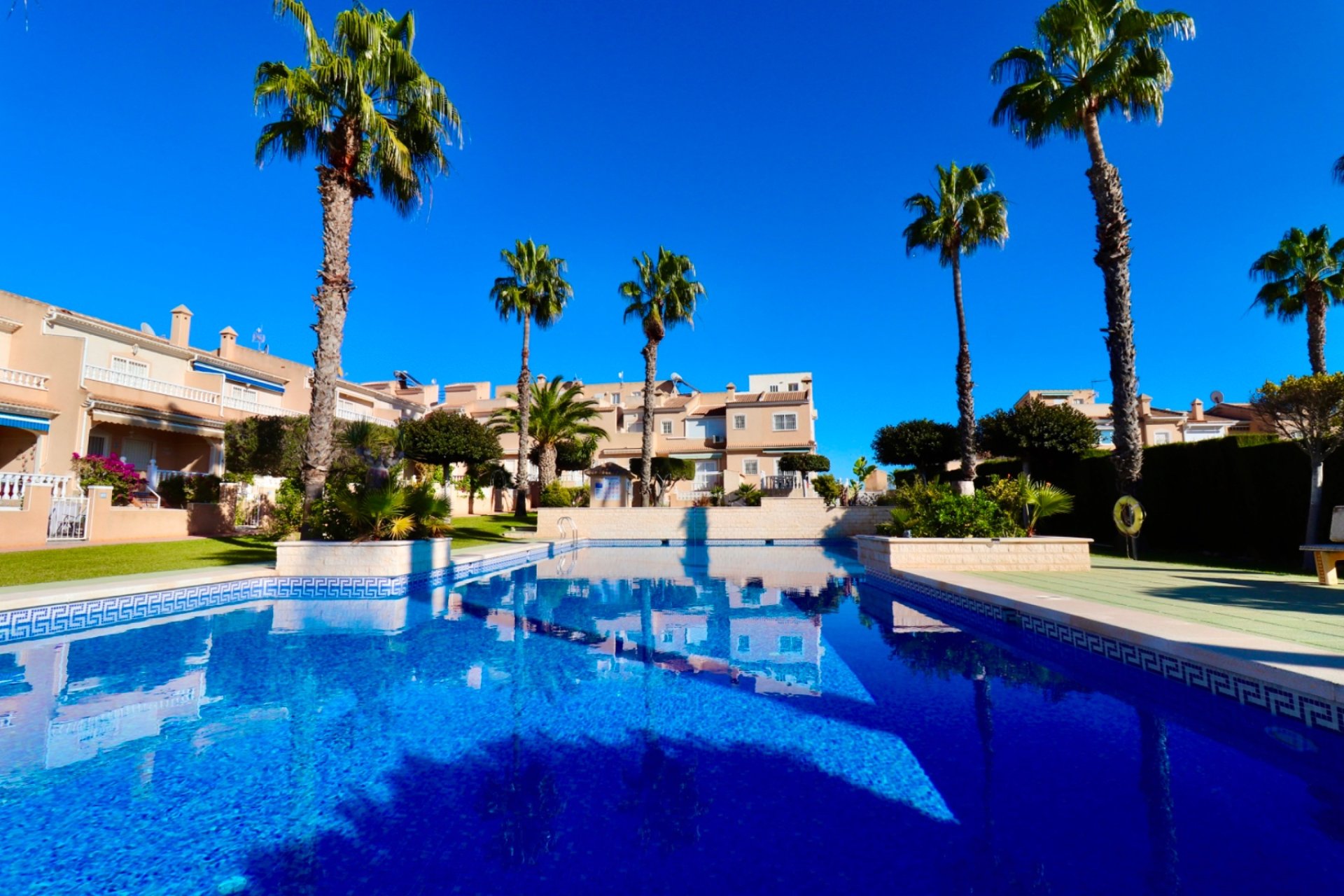 Reventa - Townhouse / Duplex - Ciudad Quesada - Doña Pepa