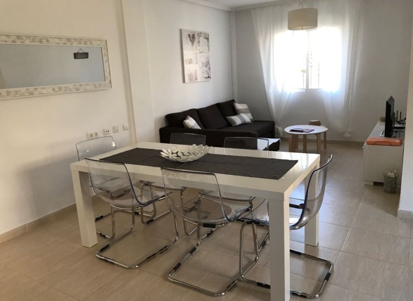 Reventa - Townhouse / Duplex - Ciudad Quesada - Doña Pepa
