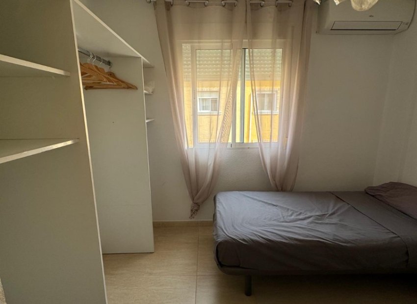 Reventa - Townhouse / Duplex - Ciudad Quesada - Doña Pepa