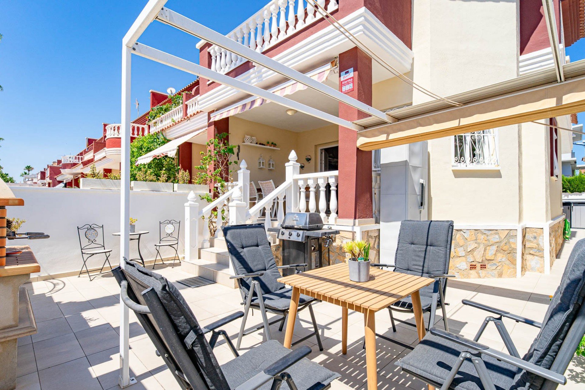 Reventa - Townhouse / Duplex - Ciudad Quesada - Doña Pepa