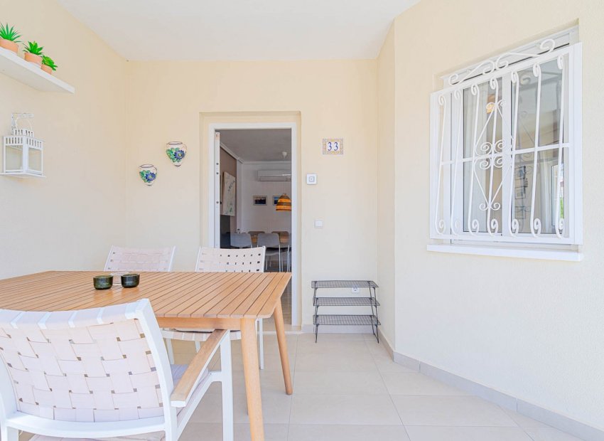Reventa - Townhouse / Duplex - Ciudad Quesada - Doña Pepa