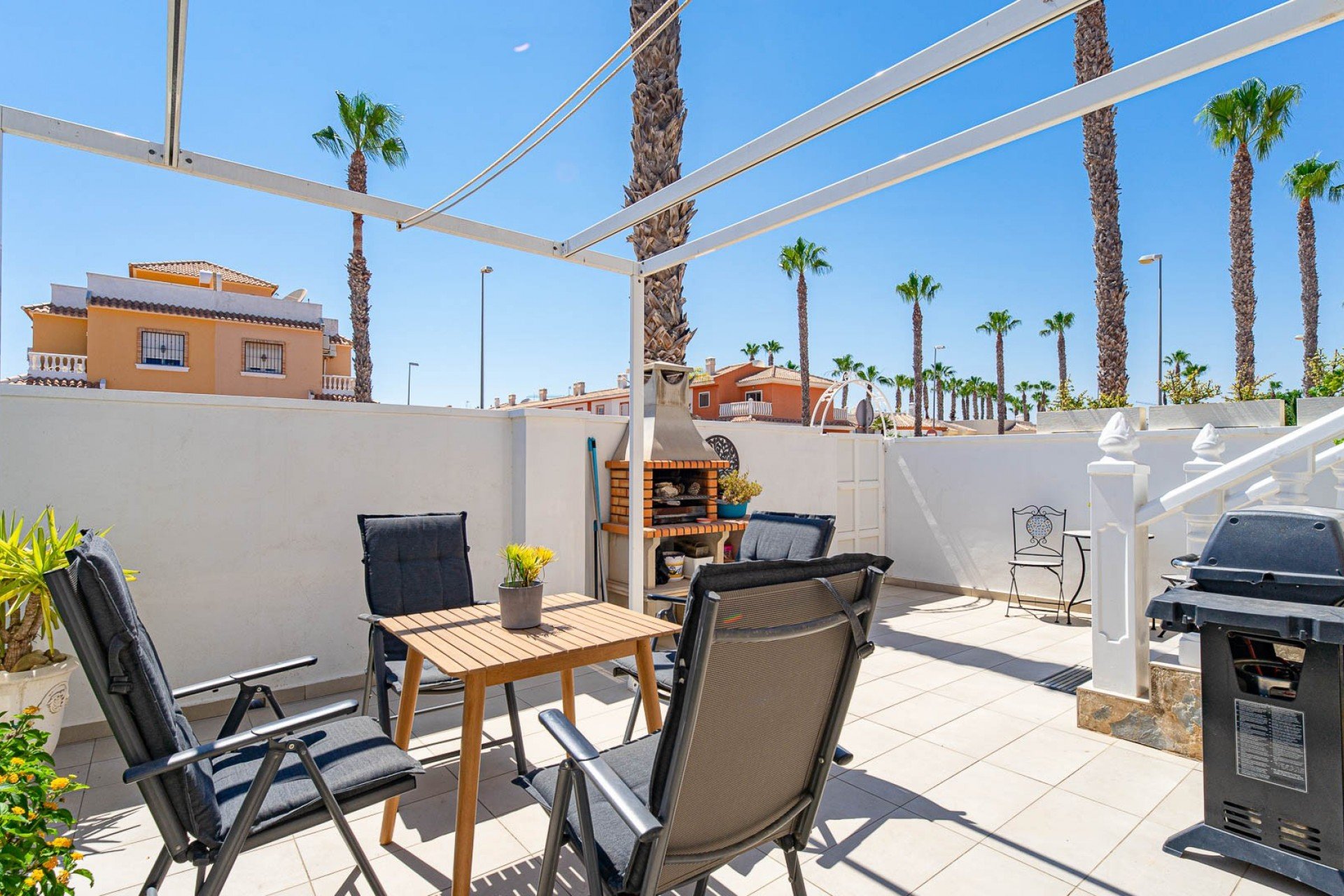 Reventa - Townhouse / Duplex - Ciudad Quesada - Doña Pepa