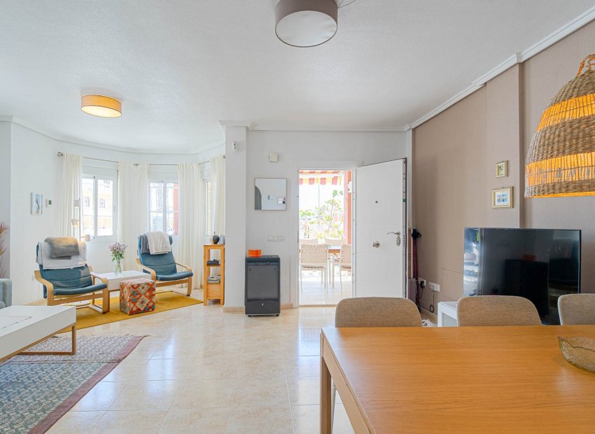 Reventa - Townhouse / Duplex - Ciudad Quesada - Doña Pepa