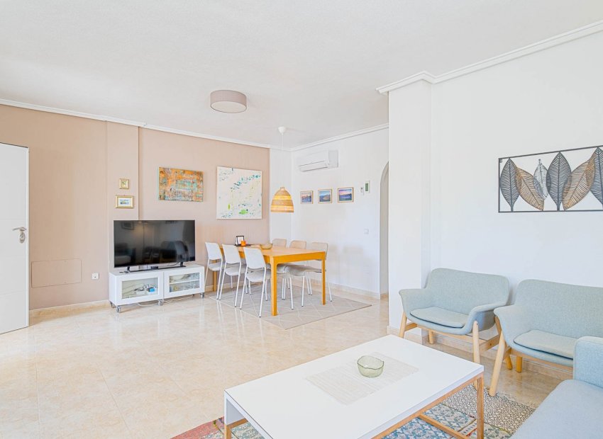 Reventa - Townhouse / Duplex - Ciudad Quesada - Doña Pepa