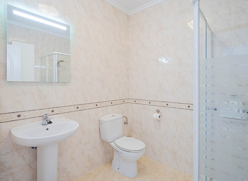 Reventa - Townhouse / Duplex - Ciudad Quesada - Doña Pepa