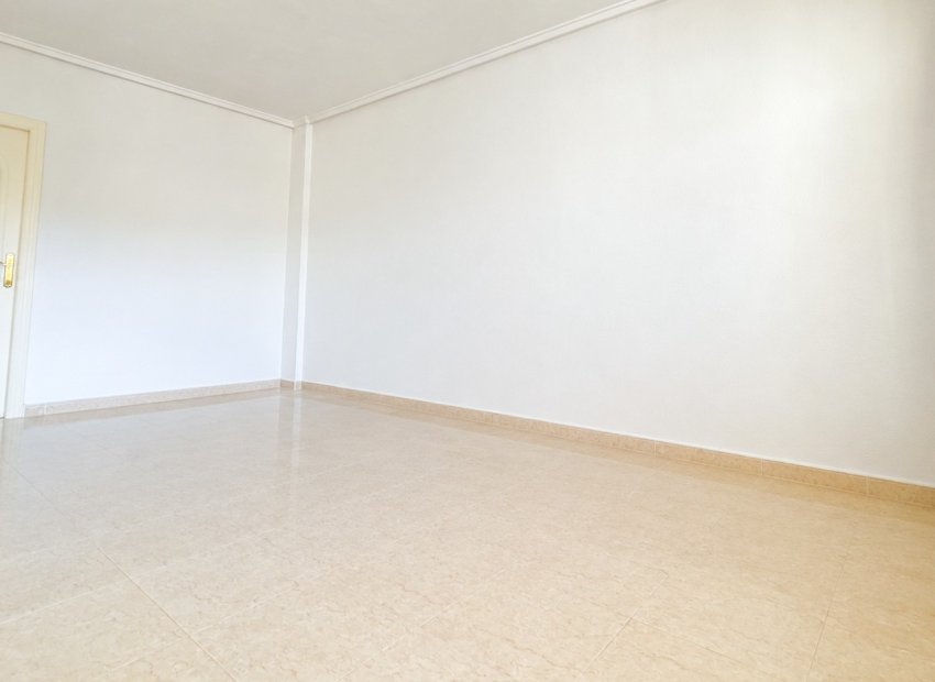 Reventa - Townhouse / Duplex - Ciudad Quesada - Doña Pepa