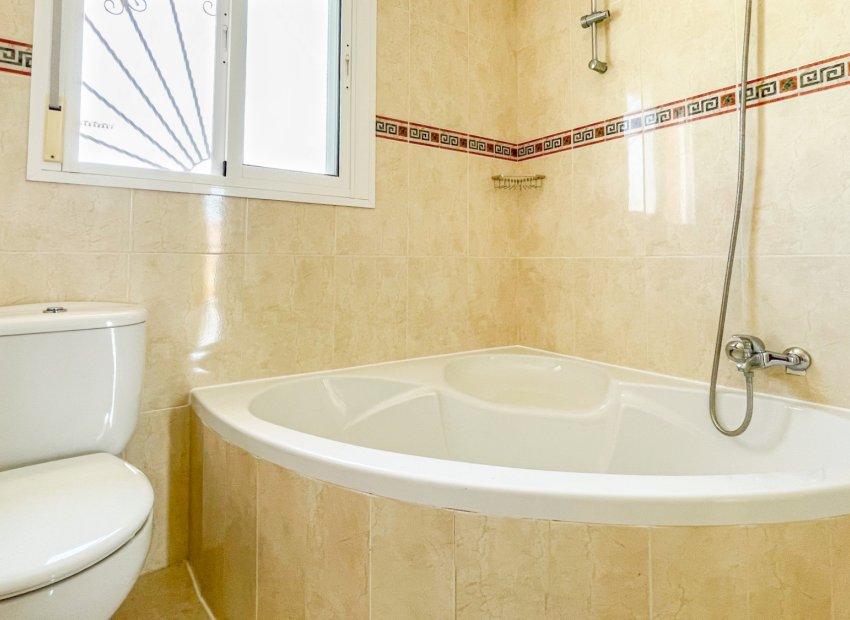 Reventa - Townhouse / Duplex - Ciudad Quesada - Doña Pepa