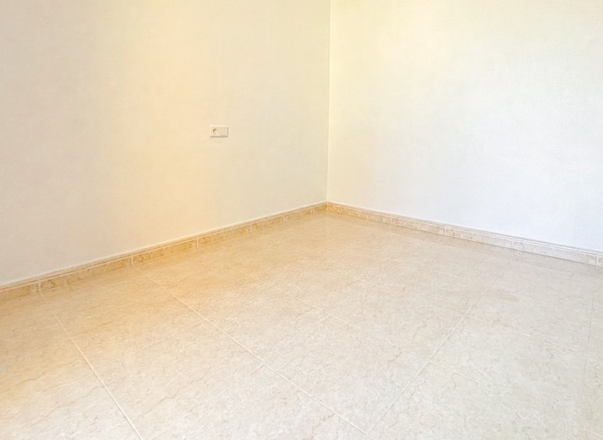 Reventa - Townhouse / Duplex - Ciudad Quesada - Doña Pepa