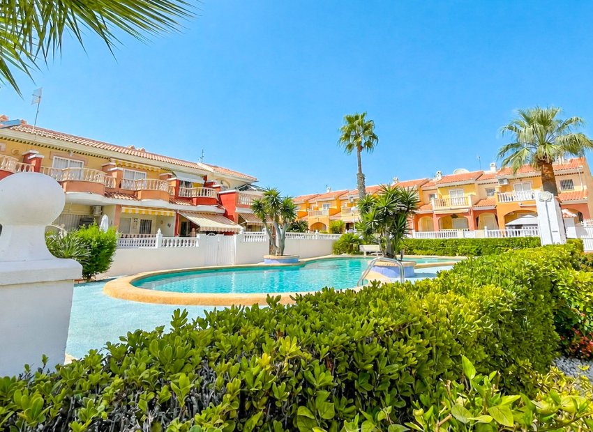 Reventa - Townhouse / Duplex - Ciudad Quesada - Doña Pepa