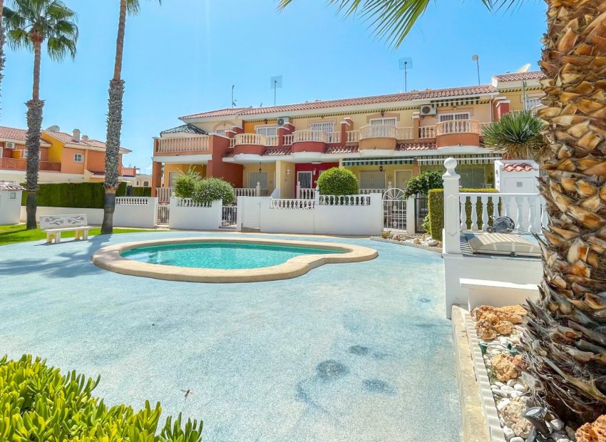 Reventa - Townhouse / Duplex - Ciudad Quesada - Doña Pepa