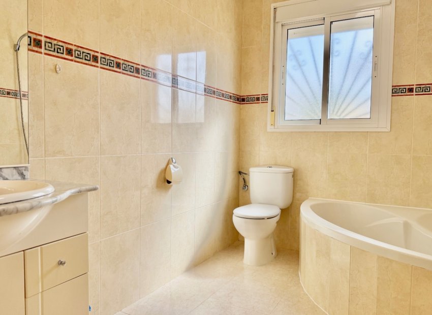 Reventa - Townhouse / Duplex - Ciudad Quesada - Doña Pepa