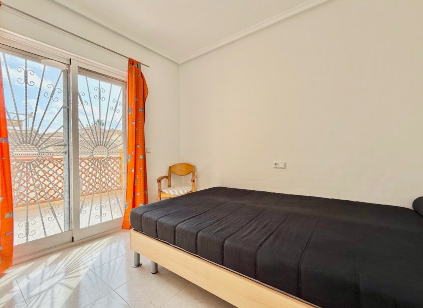 Reventa - Townhouse / Duplex - Ciudad Quesada - Doña Pepa