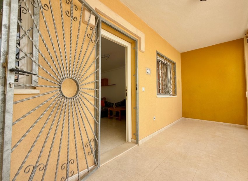 Reventa - Townhouse / Duplex - Ciudad Quesada - Doña Pepa