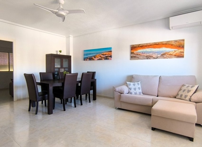 Reventa - Townhouse / Duplex - Ciudad Quesada - La Fiesta