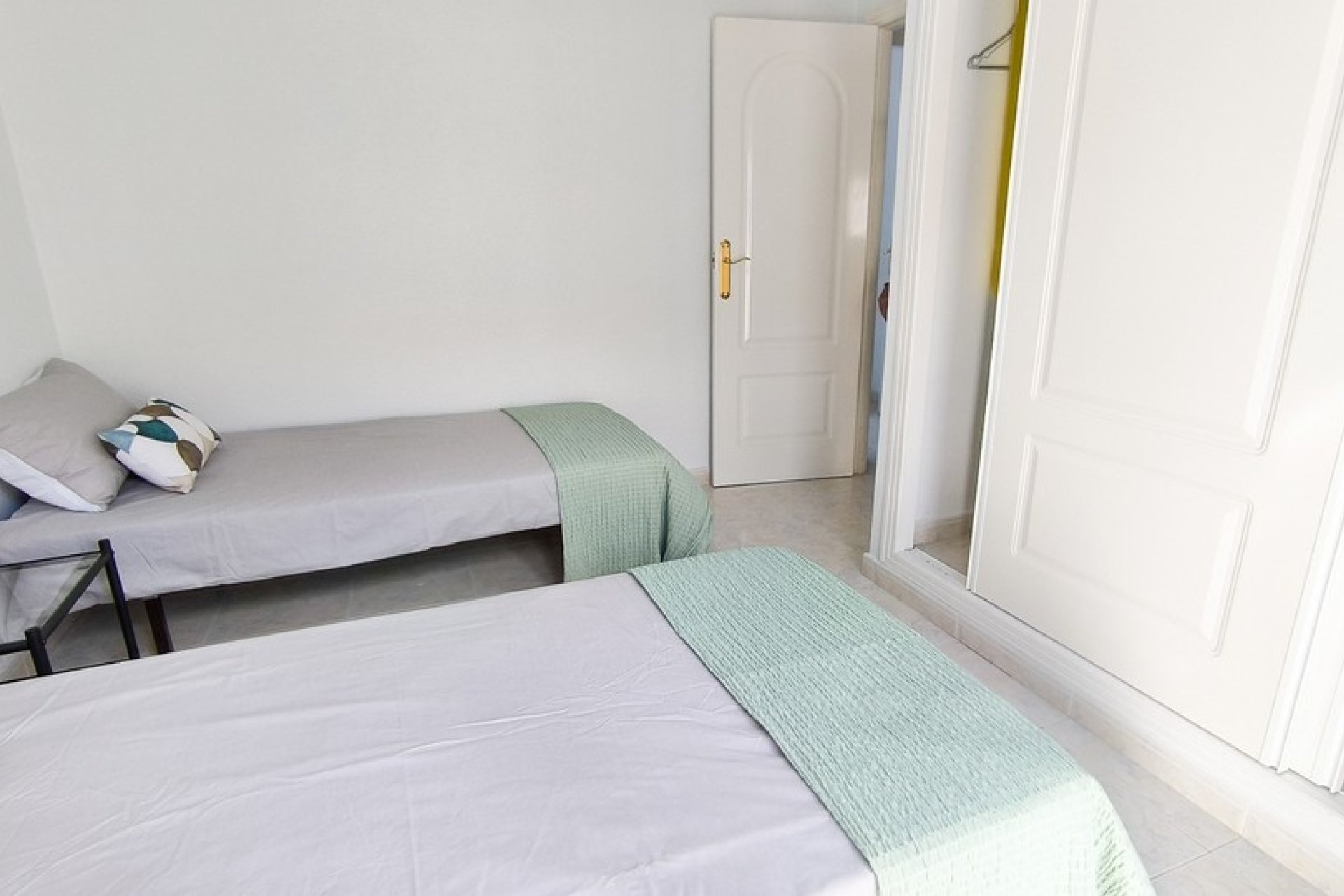 Reventa - Townhouse / Duplex - Ciudad Quesada - La Fiesta