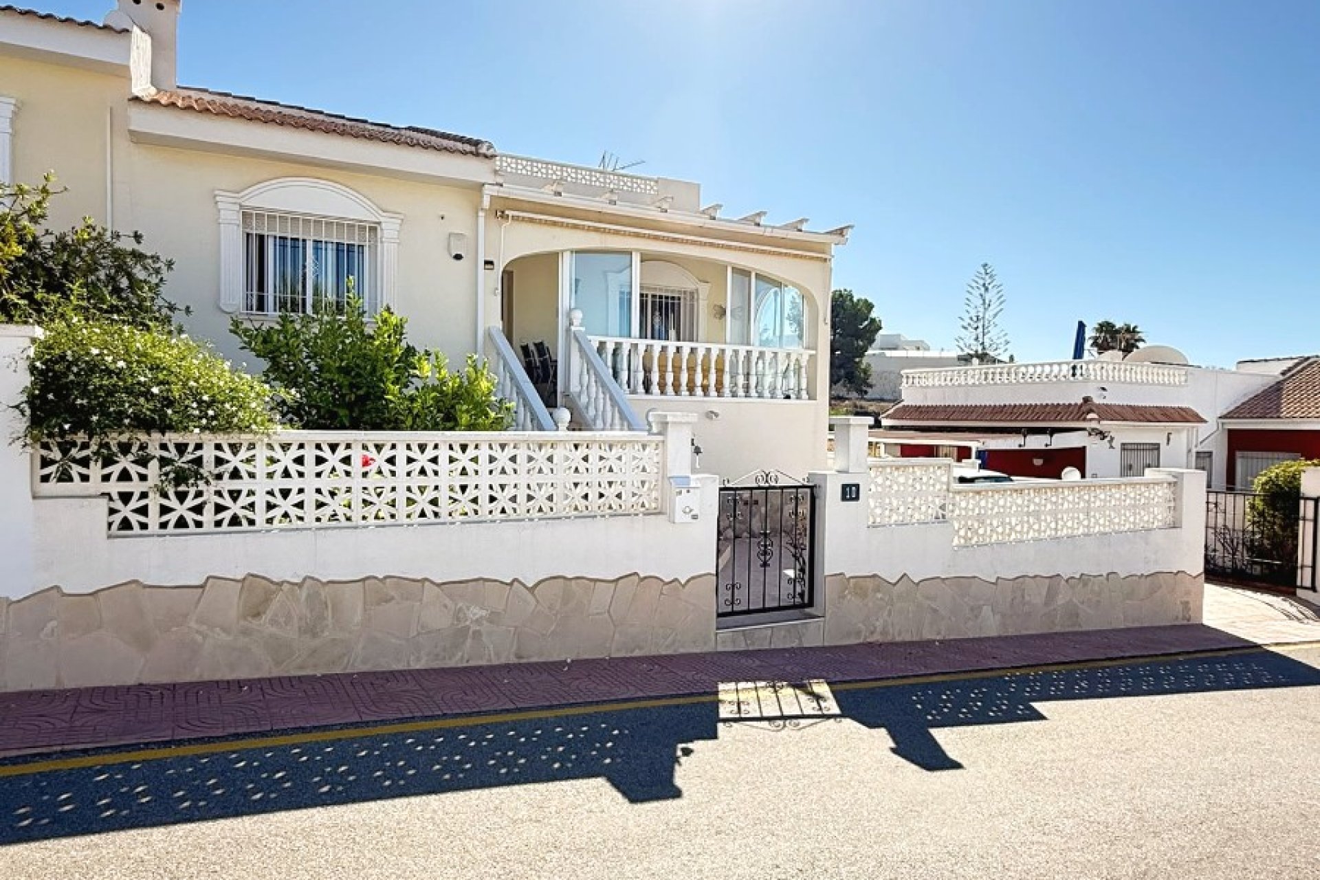 Reventa - Townhouse / Duplex - Ciudad Quesada - La Fiesta