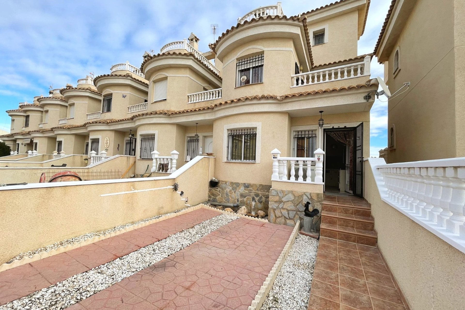 Reventa - Townhouse / Duplex - Ciudad Quesada - Lo Marabú
