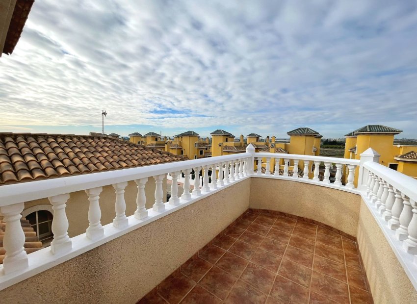 Reventa - Townhouse / Duplex - Ciudad Quesada - Lo Marabú