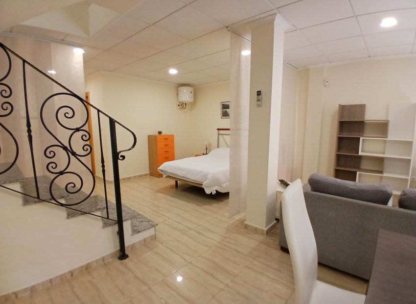 Reventa - Townhouse / Duplex - Ciudad Quesada