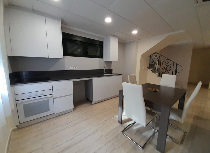 Reventa - Townhouse / Duplex - Ciudad Quesada