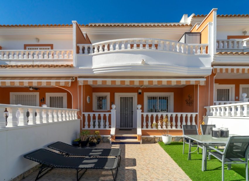 Reventa - Townhouse / Duplex - Ciudad Quesada