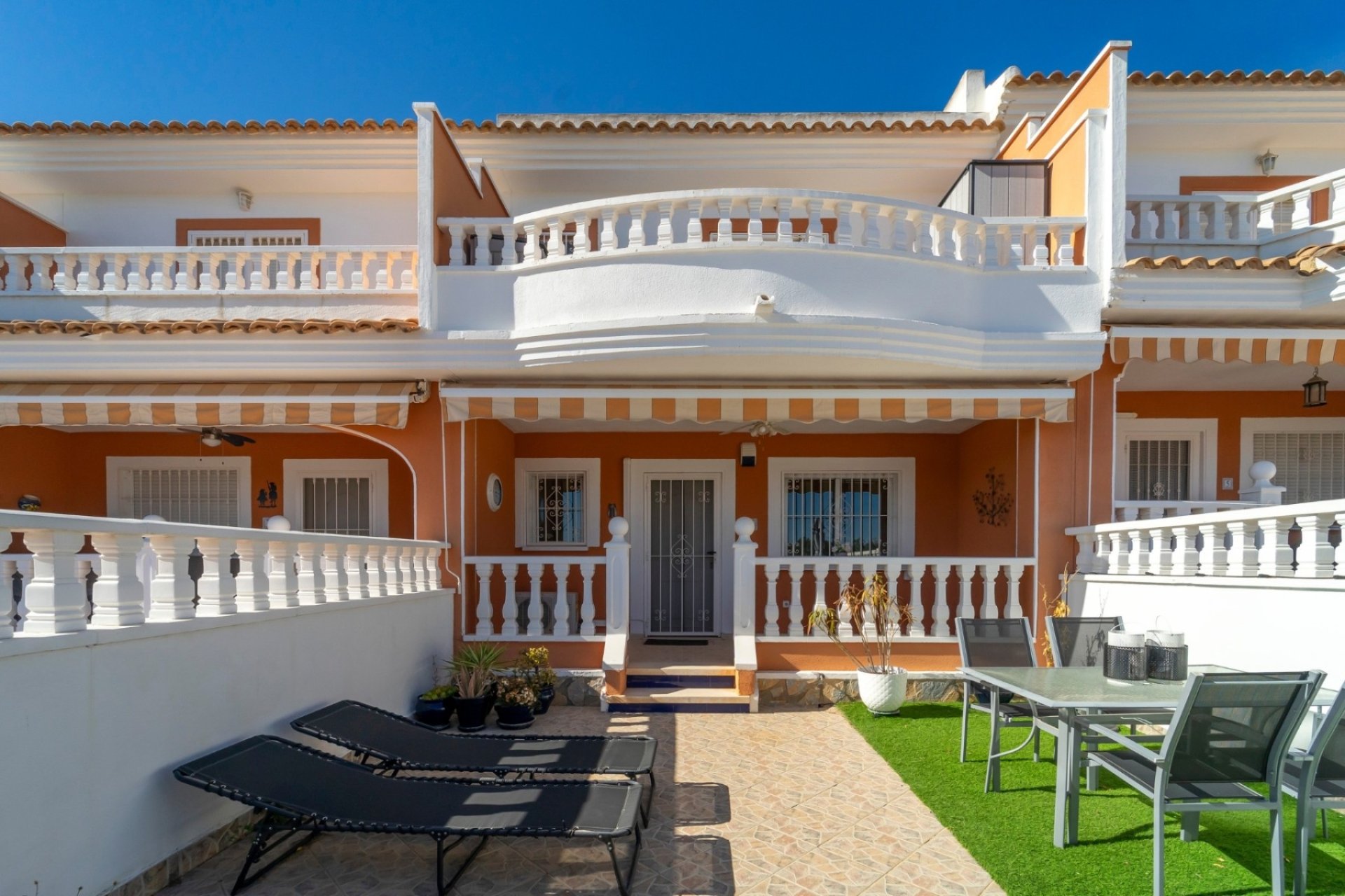 Reventa - Townhouse / Duplex - Ciudad Quesada