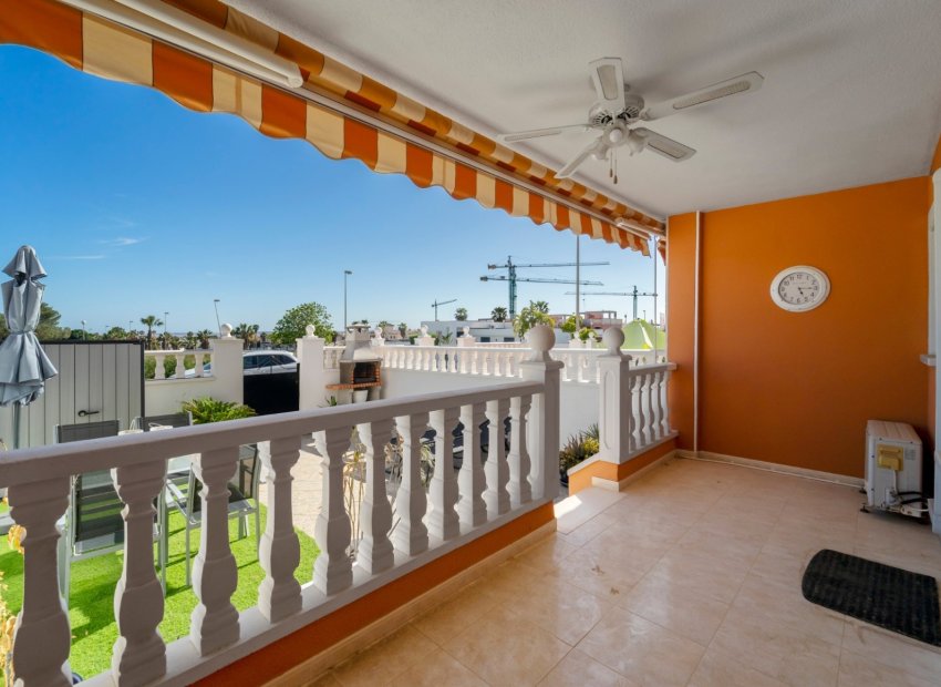 Reventa - Townhouse / Duplex - Ciudad Quesada