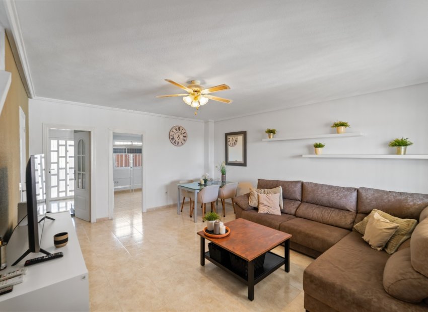Reventa - Townhouse / Duplex - Ciudad Quesada