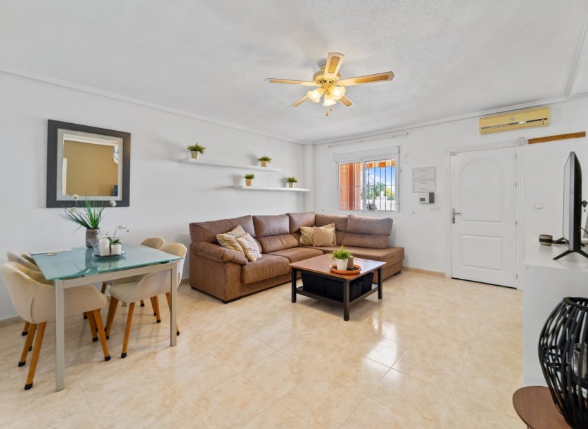 Reventa - Townhouse / Duplex - Ciudad Quesada