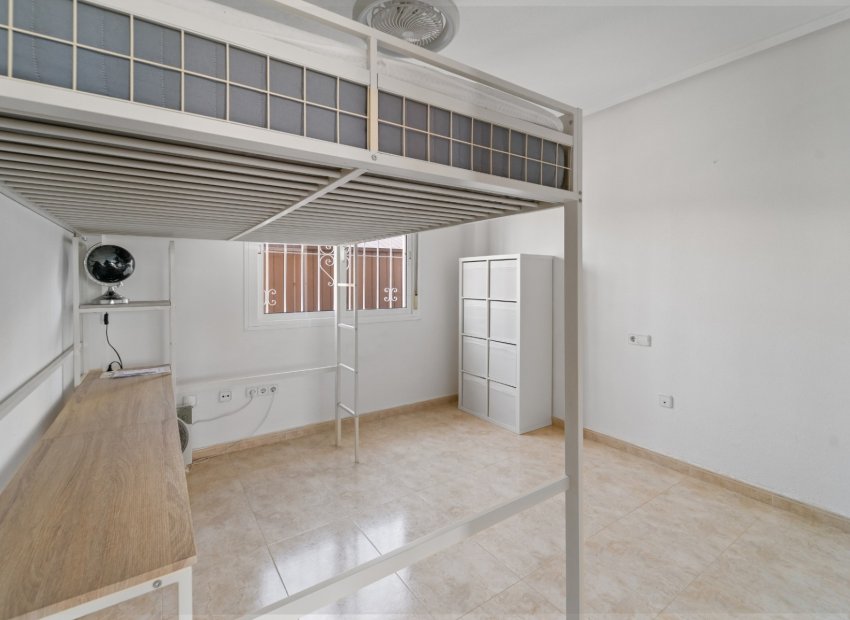 Reventa - Townhouse / Duplex - Ciudad Quesada