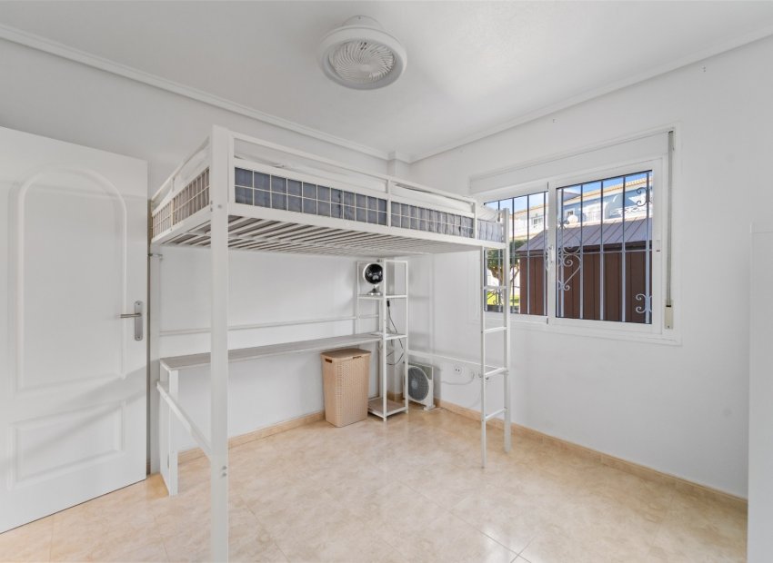 Reventa - Townhouse / Duplex - Ciudad Quesada