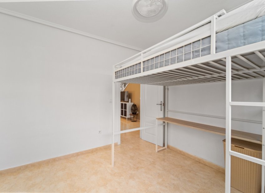 Reventa - Townhouse / Duplex - Ciudad Quesada