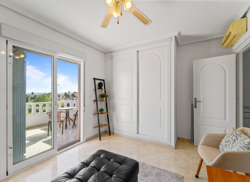 Reventa - Townhouse / Duplex - Ciudad Quesada