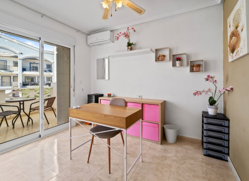 Reventa - Townhouse / Duplex - Ciudad Quesada
