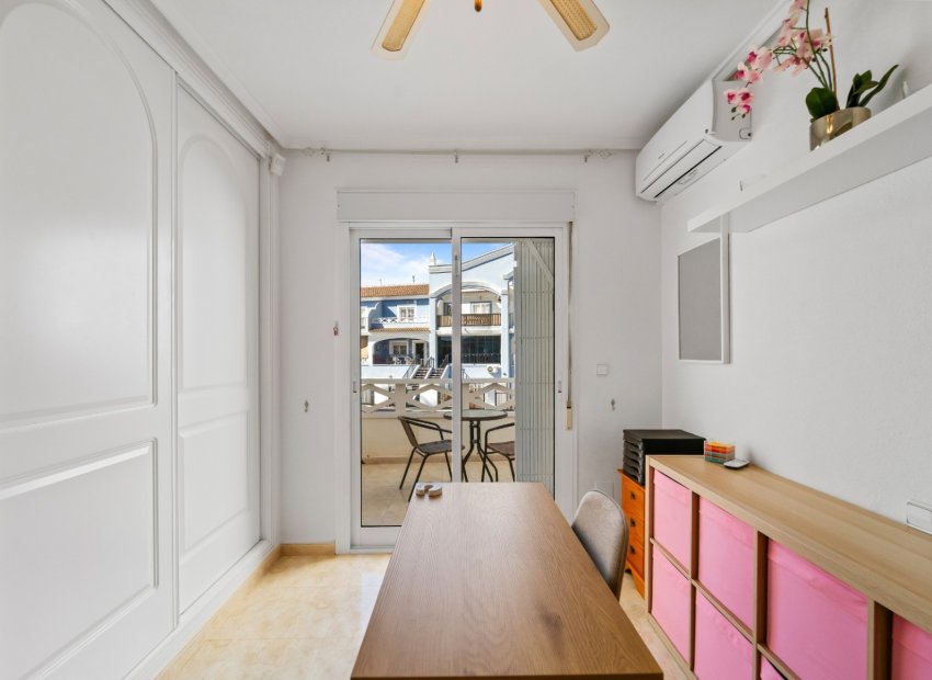 Reventa - Townhouse / Duplex - Ciudad Quesada