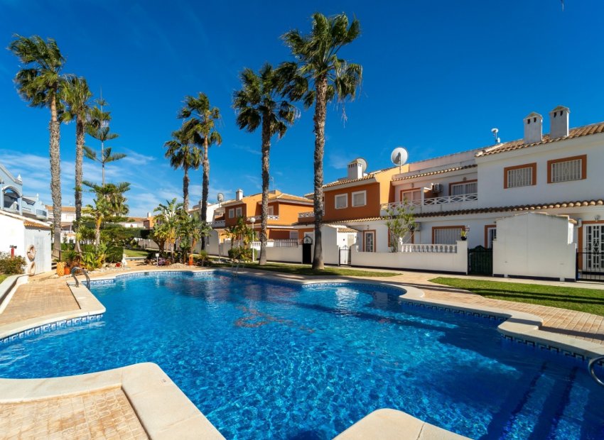 Reventa - Townhouse / Duplex - Ciudad Quesada