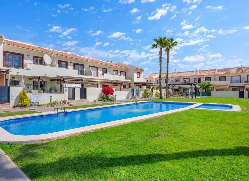 Reventa - Townhouse / Duplex - Ciudad Quesada