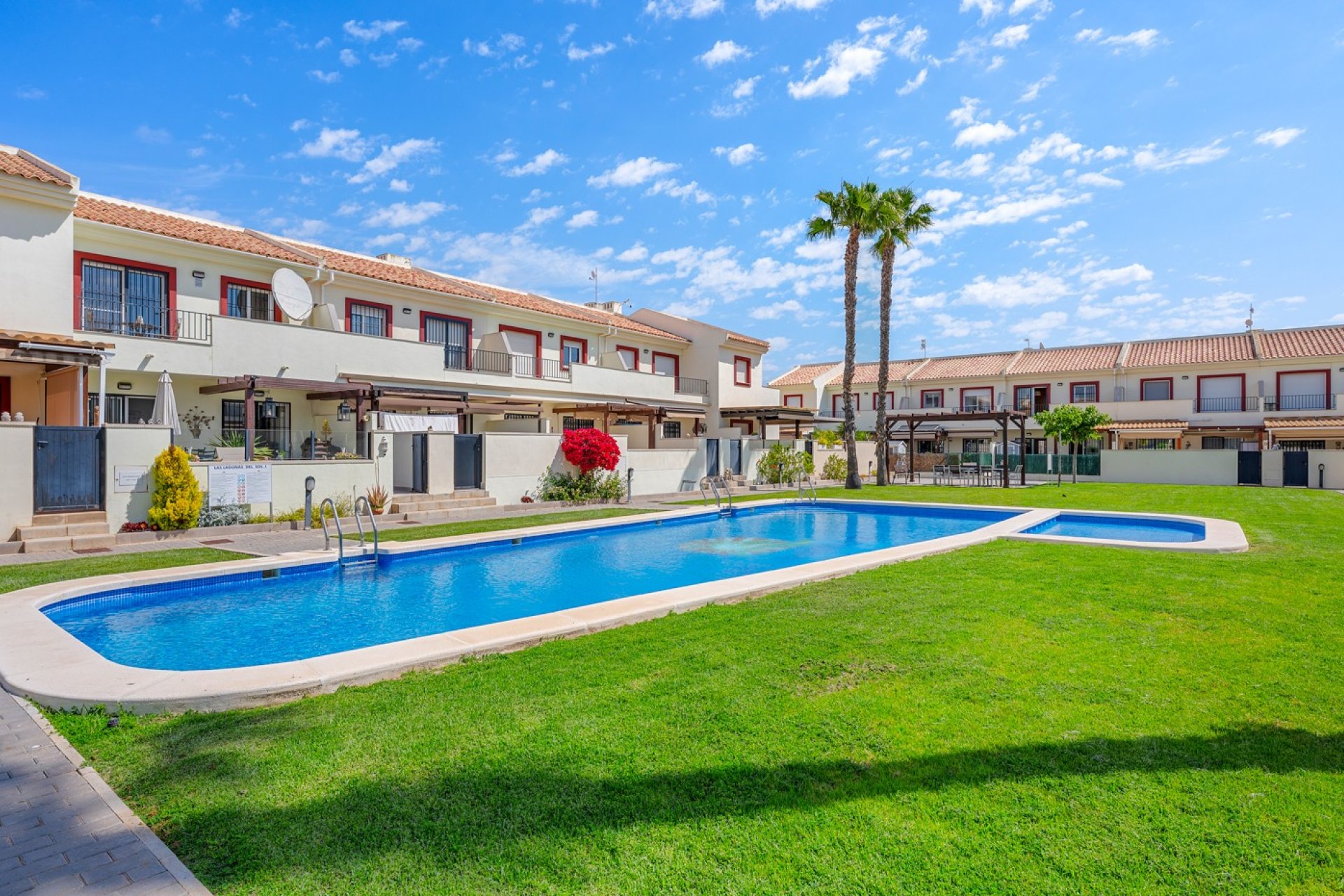 Reventa - Townhouse / Duplex - Ciudad Quesada