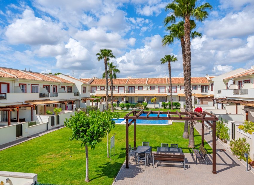 Reventa - Townhouse / Duplex - Ciudad Quesada