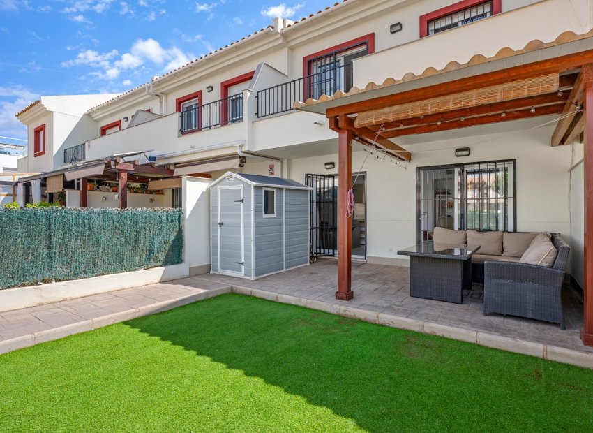 Reventa - Townhouse / Duplex - Ciudad Quesada