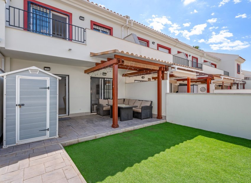 Reventa - Townhouse / Duplex - Ciudad Quesada