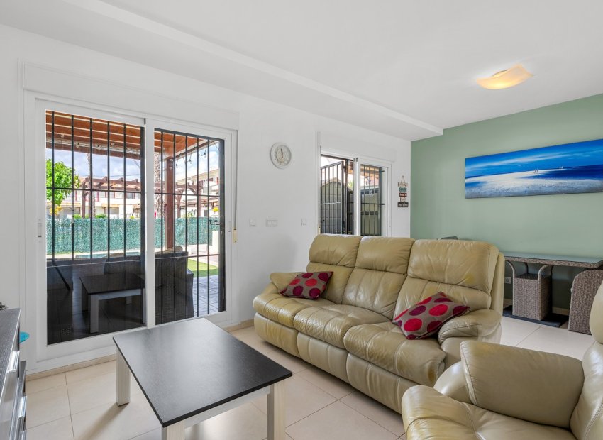 Reventa - Townhouse / Duplex - Ciudad Quesada