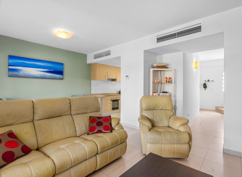 Reventa - Townhouse / Duplex - Ciudad Quesada