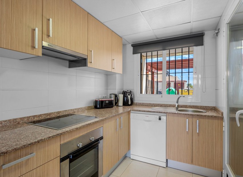 Reventa - Townhouse / Duplex - Ciudad Quesada